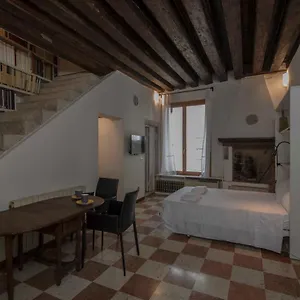 https://cabarbarigo.hotelslidodijesolo.com